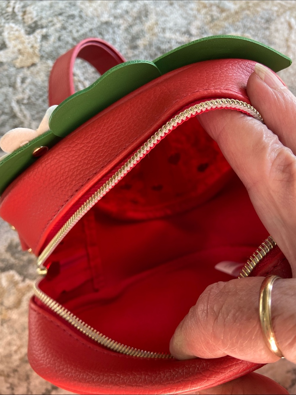 Red Strawberry Crossbody Bag Bath & Body Works - Picture 5 of 10